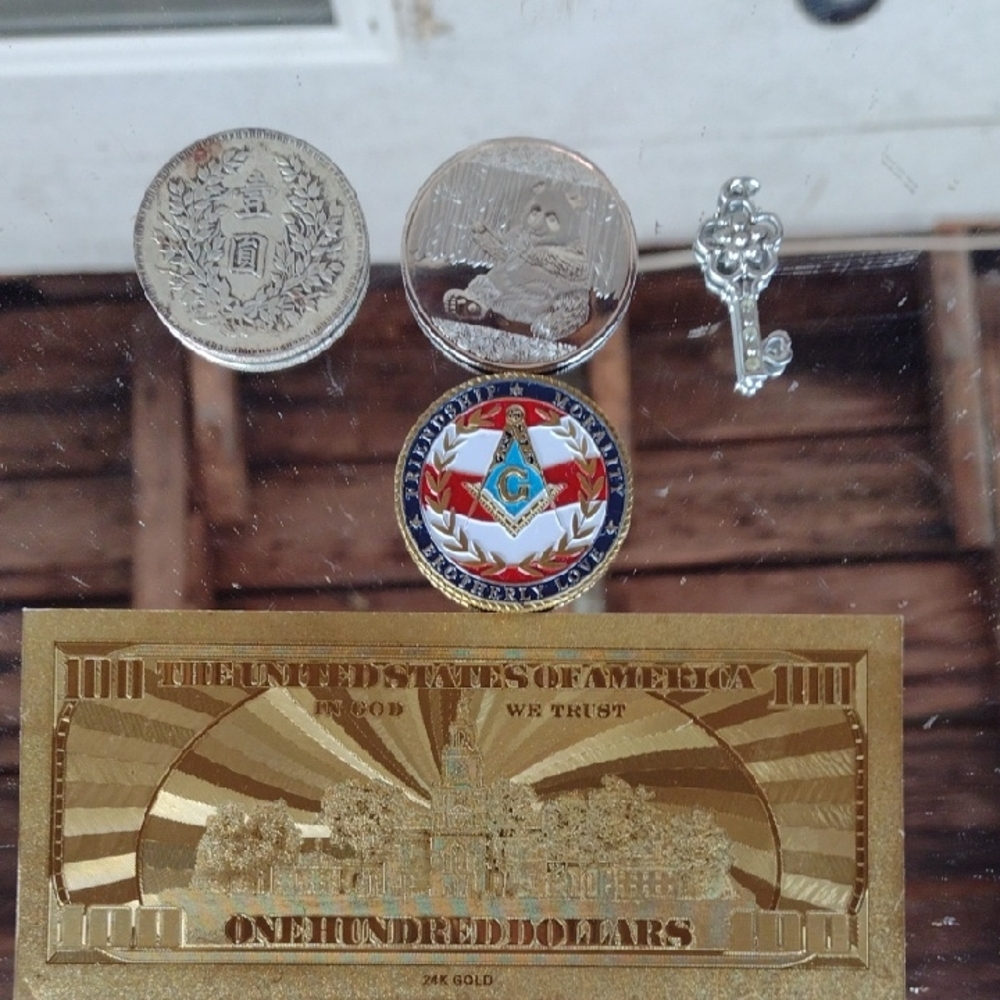 Gold & Silver Plated Collectible Coins and Key Set